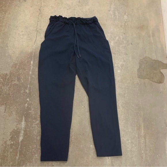 lululemon athletica navy blue keep moving 7/8 high rise pants - Picture 2 of 8